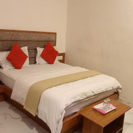 Hotel New Lake View Ahmedabad Exterior foto